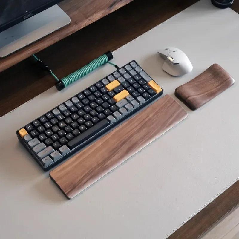 نخيل معصم خشب الجوز للوحة المف - مراجعة Wrist Rest Wood وسعره