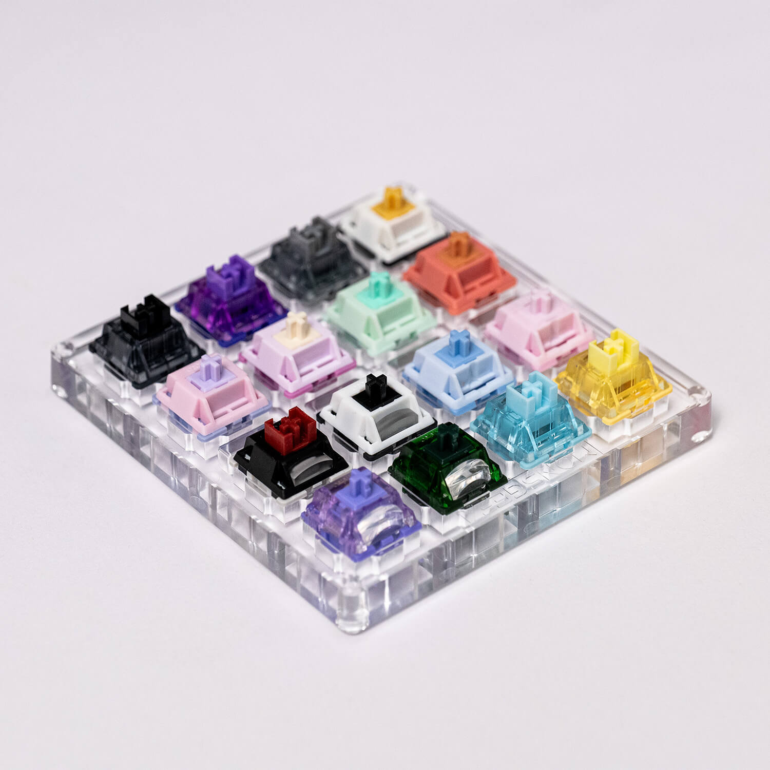Akko جهاز اختبار التبديل 16 قط - مراجعة Gaming Keyboard Tester وسعره