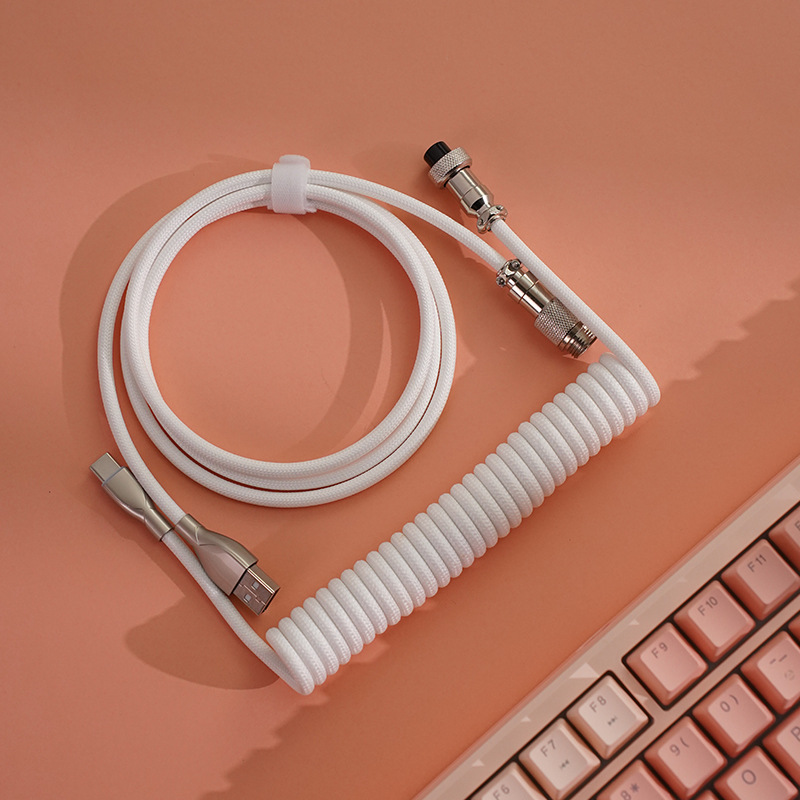 كابل USB من النوع C بتصميم حلز - مراجعة Gaming Keyboard Brand وسعره